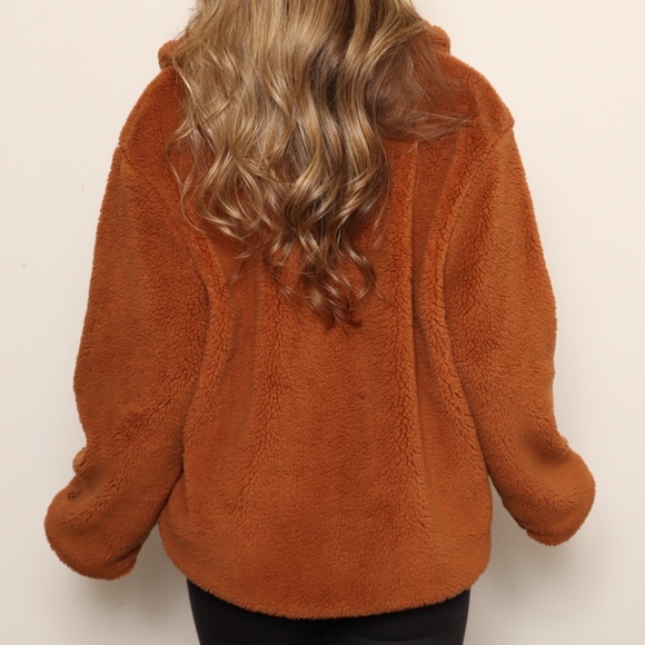 NWT! GAP Warm and Cozy Sherpa Jacket Coat - Picture 4 of 7